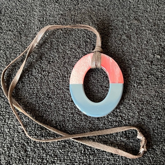 Resin 2 Tone Oval on Fabric Cord - Picture 2 of 5